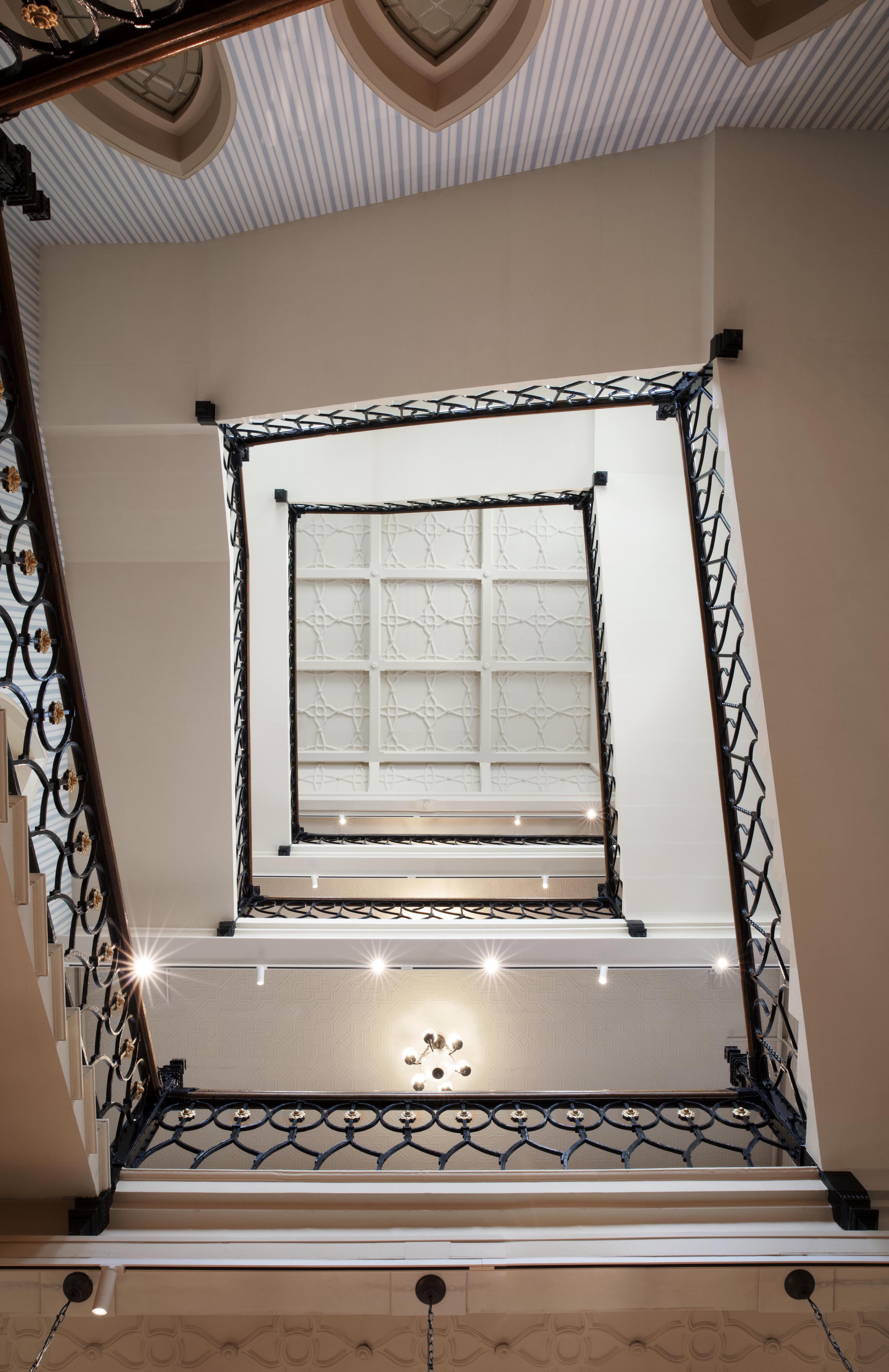 The Randolph Hotel Oxford, A Graduate By Hilton Hotel Kültér fotó Stairwell